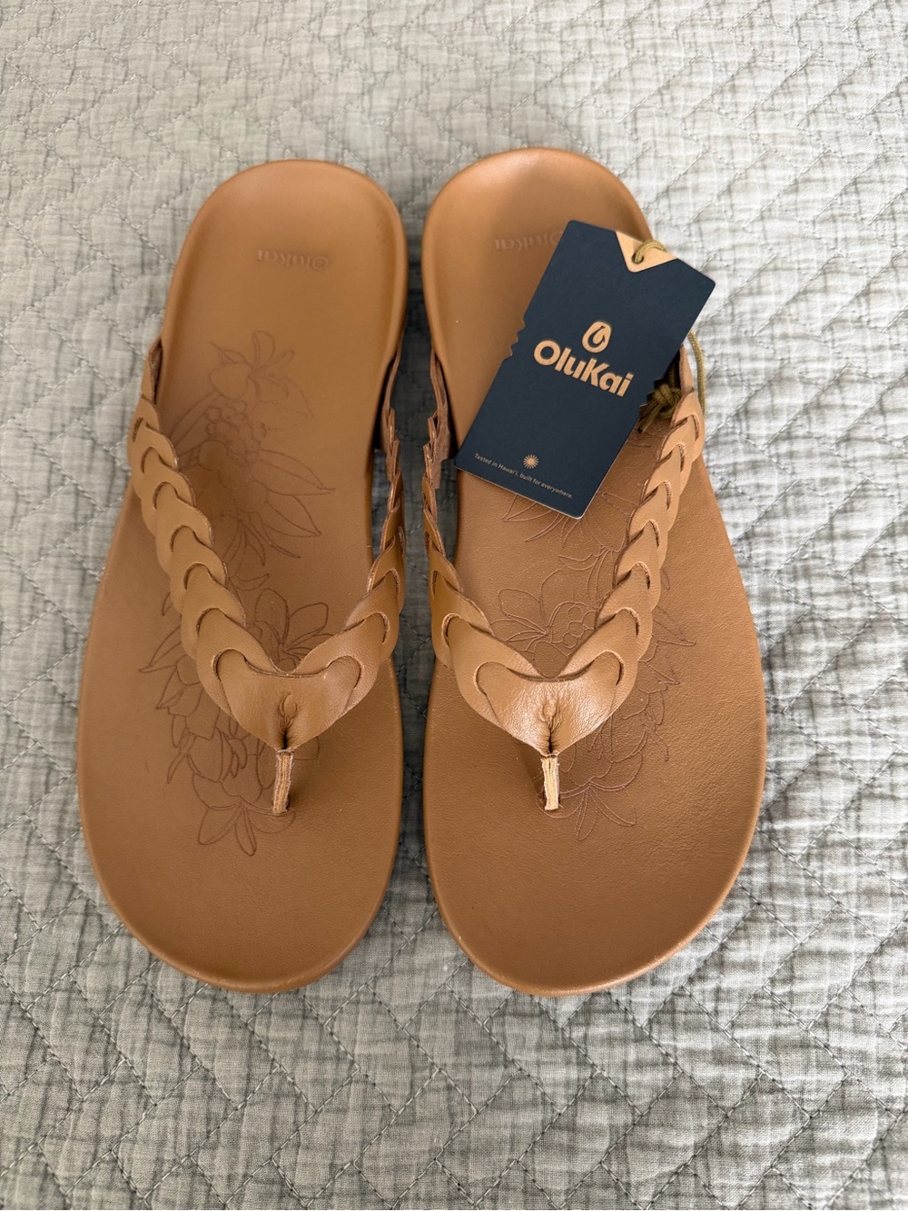 OluKai Women's Tan Braided Leather Thong Sandals